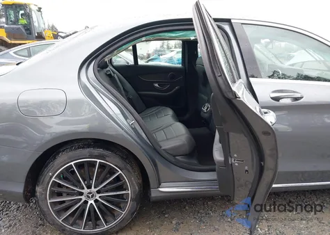 2020 Mercedes-Benz C 300 4Matic z USA, uszkodzony, nr VIN WDDWF8EB1LR551075